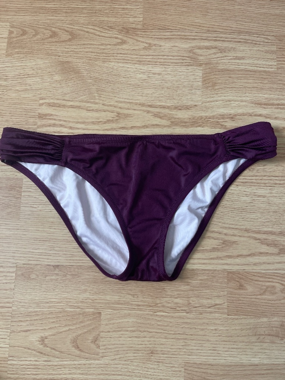 Victoria’s Secret Burgundy Merlot Hip Hugger Bikini Swim Bottoms Size Large